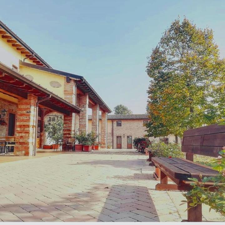 Agriturismo Ama Vigolzone ภายนอก รูปภาพ